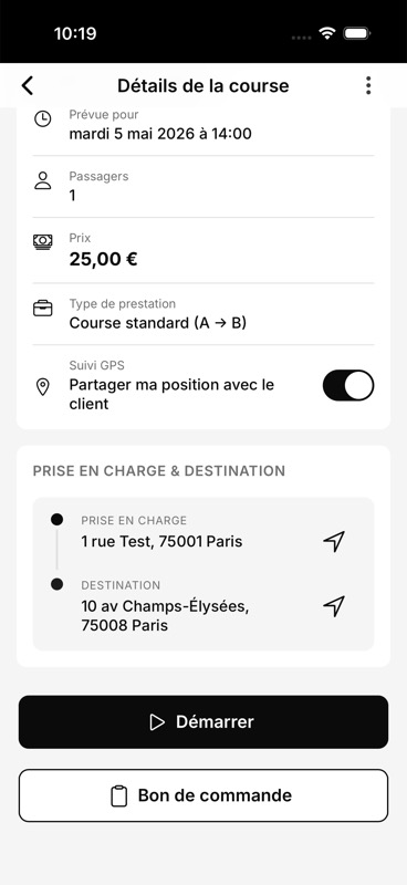 Bas de la page Détails de la course après défilement : section 'Prise en charge & destination' (1 rue Test, 75001 Paris → 10 av Champs-Élysées, 75008 Paris) avec icônes de navigation à droite, et deux boutons d'action en bas — 'Démarrer' (noir, plein) et 'Bon de commande' (blanc, contour).